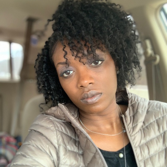 Meet your Posher, Tiffany - Picture 5 of 6